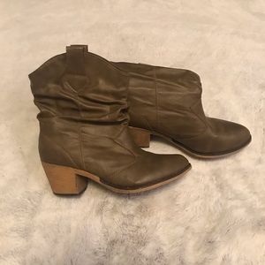 Wet seal cowboy ankle boots size 8